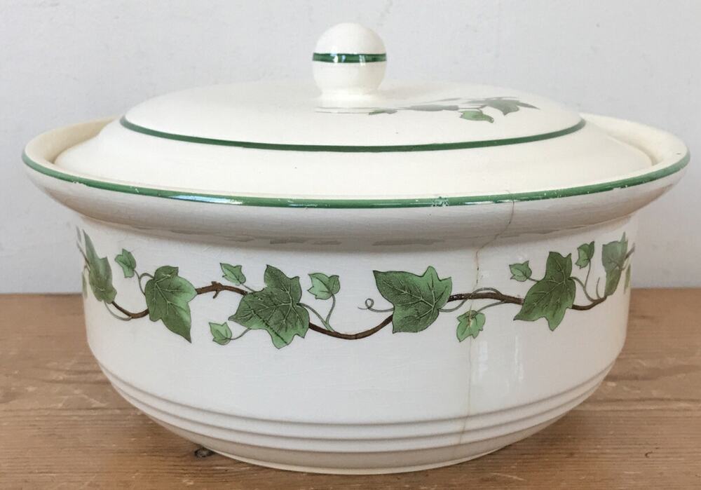 Vtg Harker Hotoven Ivy Covered Ceramic Round Casserole Vegatable Dish w Lid